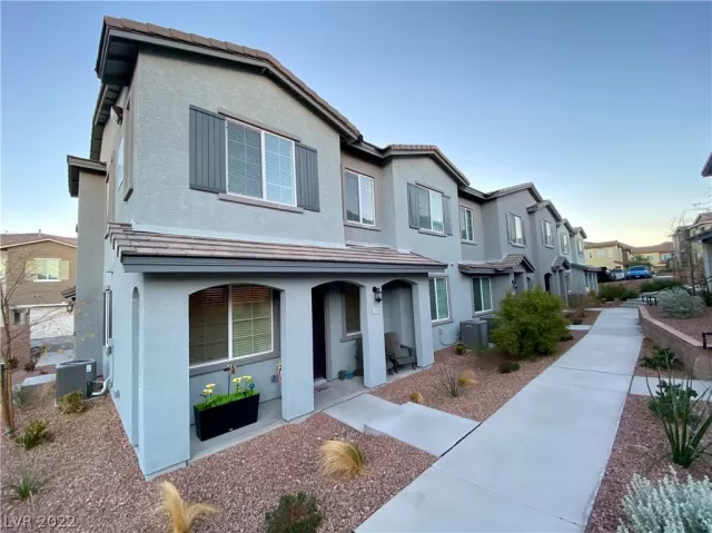 MLS: 2360421 Condo For Sale