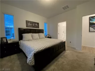 Photo #6: 2360421 Listing