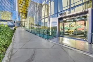 Photo #1: 2360440 Listing