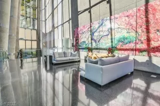 Photo #2: 2360440 Listing