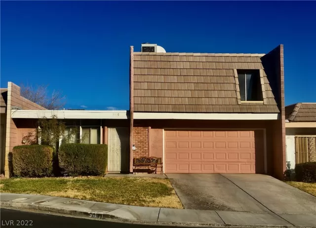 MLS: 2360464 Condo For Sale