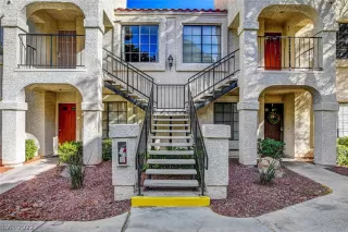 Photo #1: 2360467 Listing