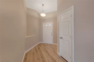 Photo #1: 2360484 Listing