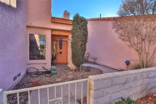 Photo #2: 2360492 Listing