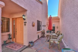 Photo #3: 2360492 Listing