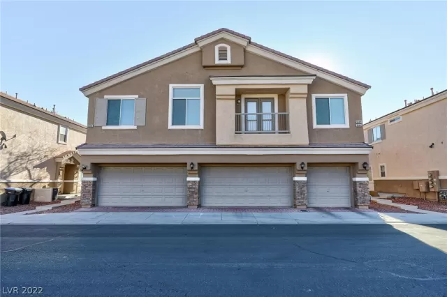 MLS: 2360504 Condo For Sale