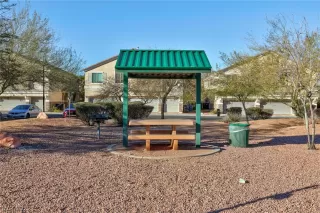 Photo #4: 2360504 Listing 