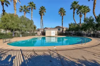 Photo #6: 2360504 Listing 