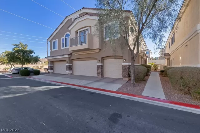 MLS: 2360508 Condo For Sale