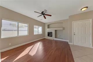 Photo #2: 2360508 Listing 