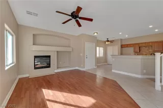 Photo #3: 2360508 Listing 