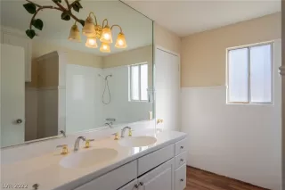 Photo #5: 2360512 Listing 
