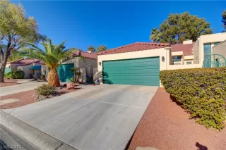 Photo #1: 2360533 Listing