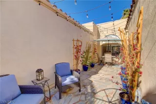 Photo #2: 2360533 Listing