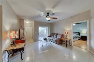 Photo #3: 2360540 Listing