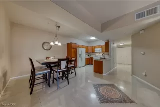 Photo #6: 2360540 Listing