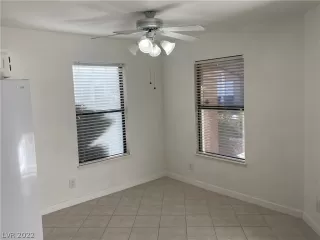 Photo #4: 2360567 Listing 