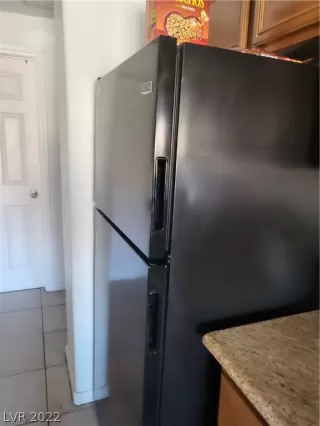 Photo #2: 2360579 Listing