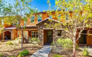 Photo #2: 2360583 Listing 