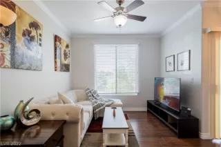 Photo #6: 2360584 Listing