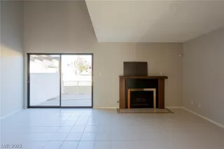 Photo #4: 2360601 Listing 