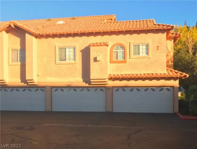 MLS: 2360603 Condo For Sale