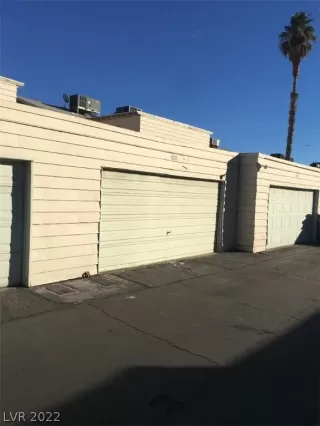 Photo #2: 2360607 Listing