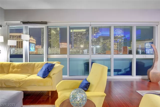 MLS: 2360615 Condo For Sale