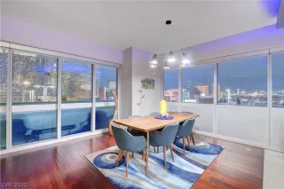 Photo #2: 2360615 Listing 