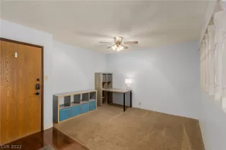 Photo #3: 2360650 Listing