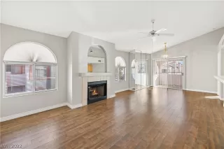 Photo #2: 2360721 Listing 