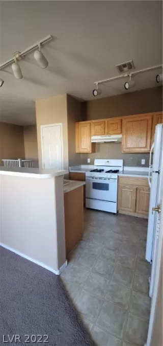 Photo #3: 2360742 Listing 