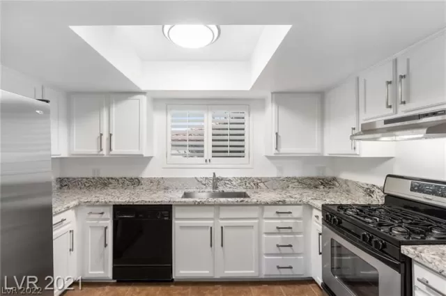 MLS: 2360744 Condo For Sale