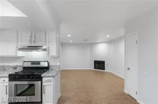 Photo #3: 2360744 Listing 