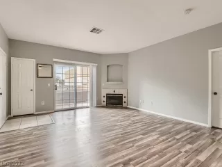 Photo #1: 2360774 Listing 