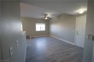 Photo #2: 2360803 Listing