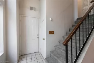 Photo #3: 2360815 Listing 