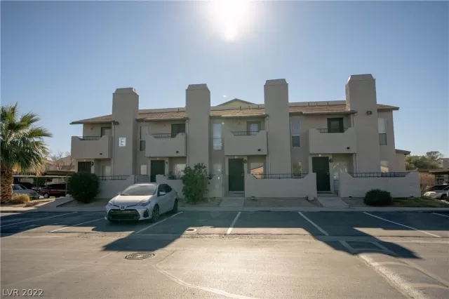 MLS: 2360847 Condo For Sale