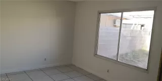 Photo #6: 2360888 Listing