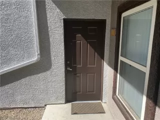 Photo #4: 2360896 Listing