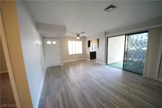 Photo #3: 2360930 Listing 