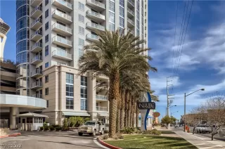 Photo #2: 2360959 Listing