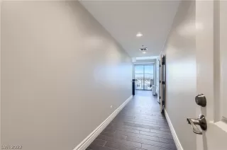 Photo #6: 2360959 Listing