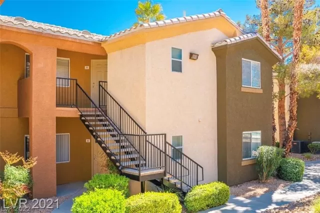 MLS: 2360987 Condo For Sale