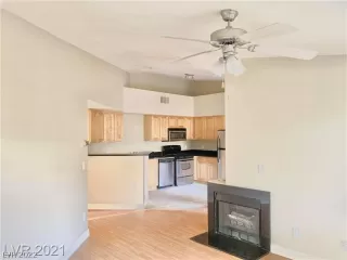 Photo #6: 2360987 Listing