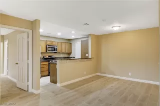 Photo #6: 2361009 Listing 
