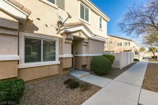 Photo #2: 2361010 Listing