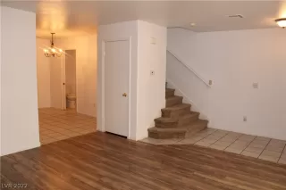 Photo #1: 2361046 Listing 