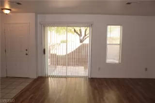 Photo #2: 2361046 Listing 