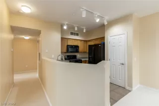 Photo #1: 2361054 Listing